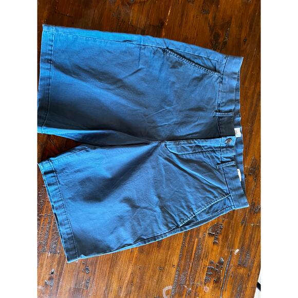 NWOT GAP MENS Chino 10" Shorts Size 32 - Picture 1 of 6